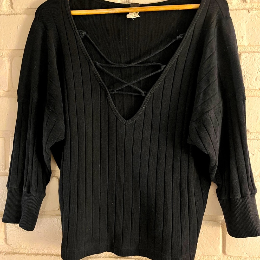 V-neck laced detail sweater